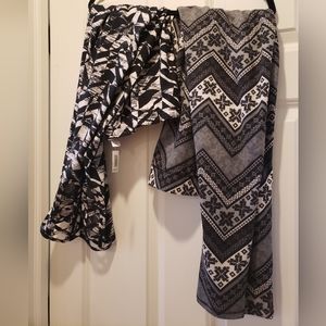 Leggings, Maurices size XL and NoBo Size XXL (19) which is NWT. Lot of 2